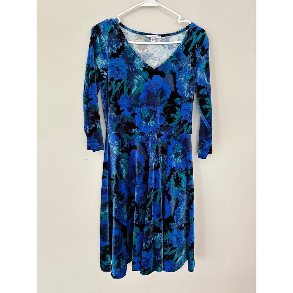 Isaac Mizrahi Live! Velvet Dress Women XS Blue Floral V-Neck 3/4 Sleeve Flare
